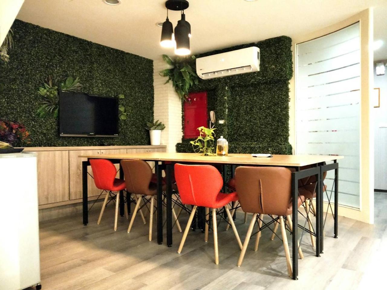 Ching She Hotel Tainan Bagian luar foto