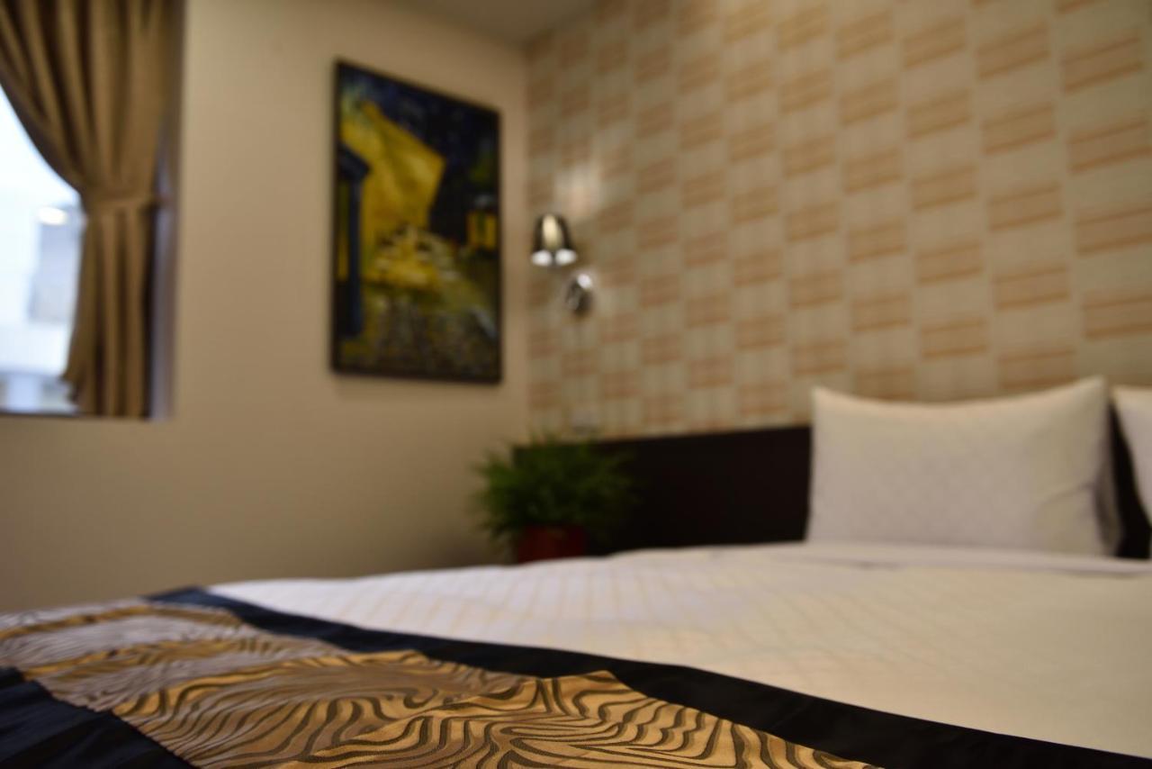 Ching She Hotel Tainan Bagian luar foto