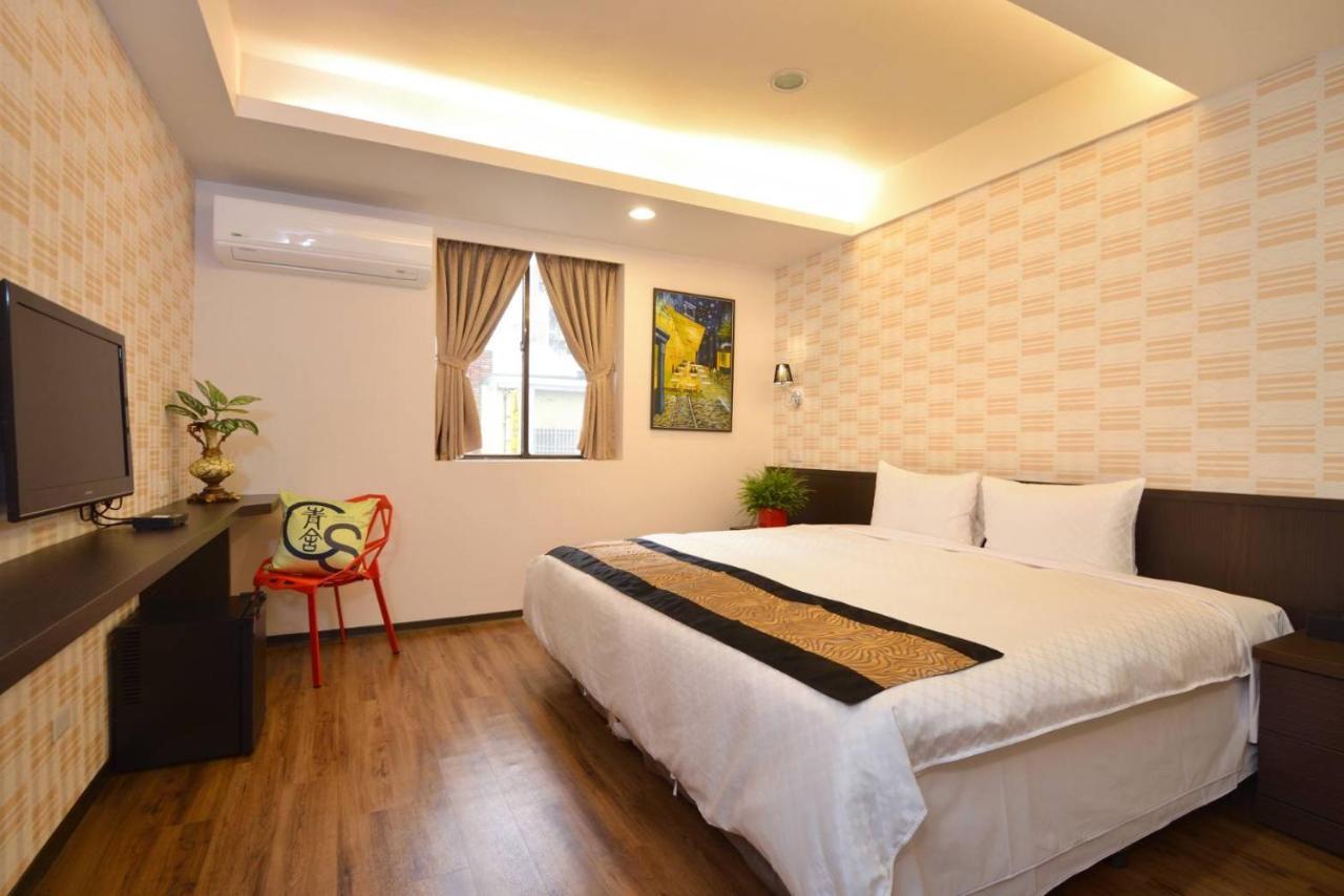 Ching She Hotel Tainan Bagian luar foto