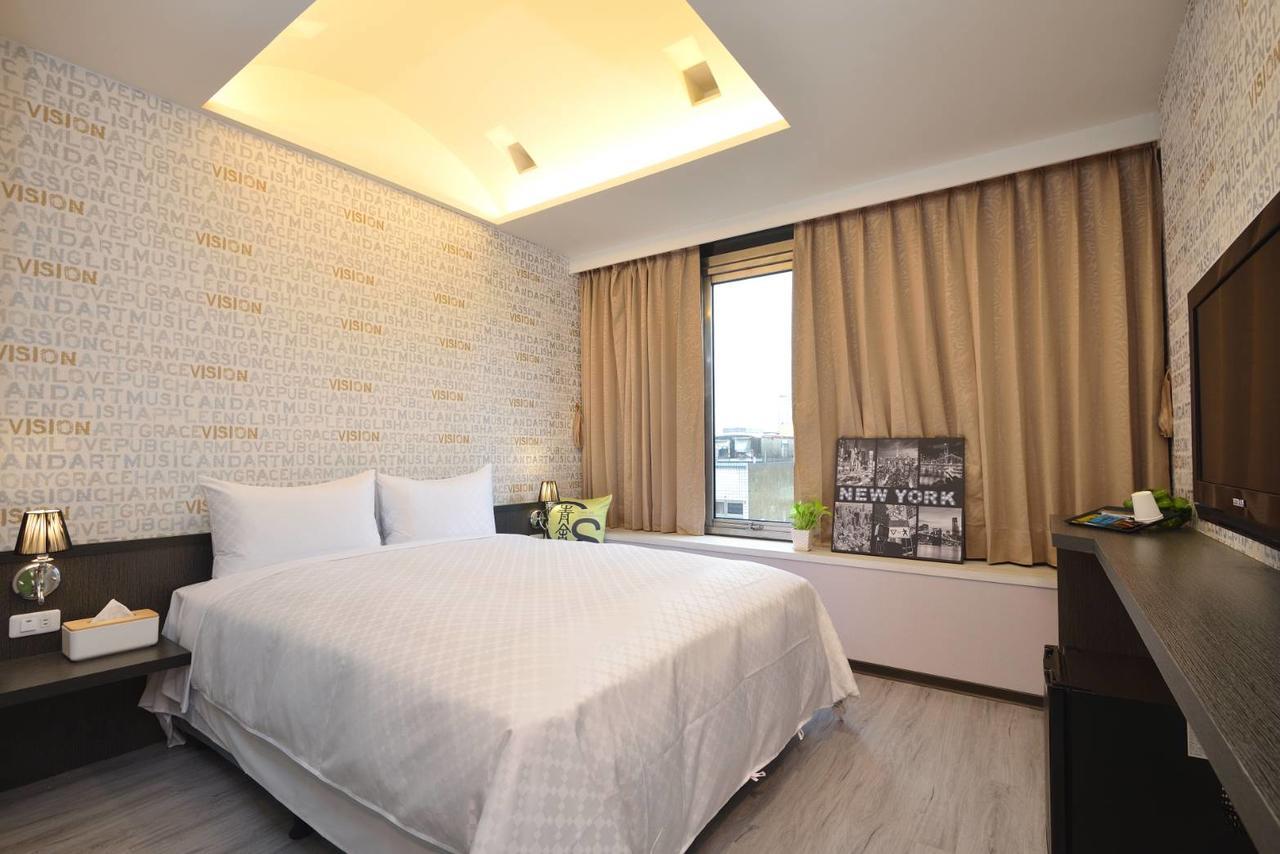 Ching She Hotel Tainan Bagian luar foto