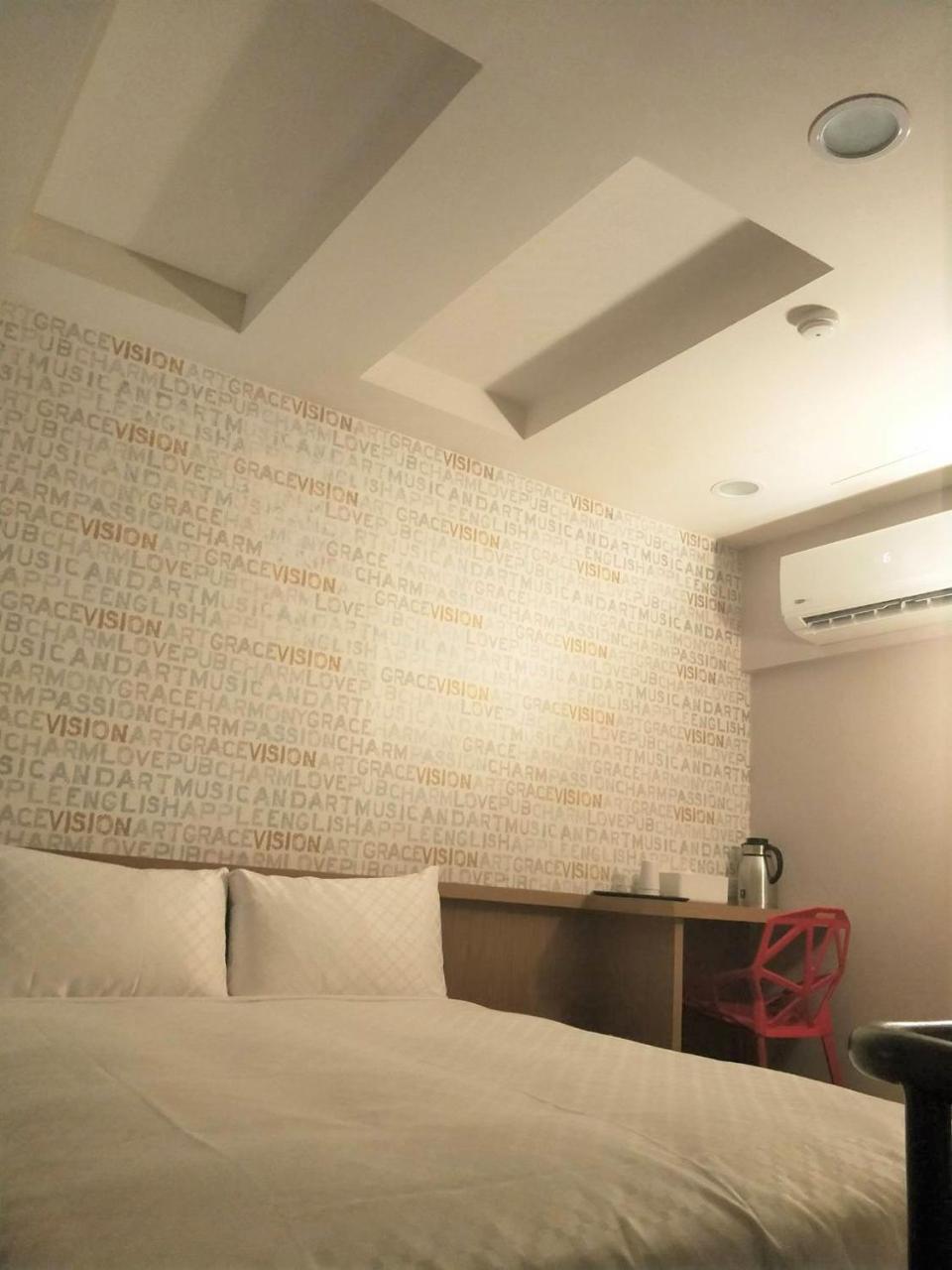 Ching She Hotel Tainan Bagian luar foto